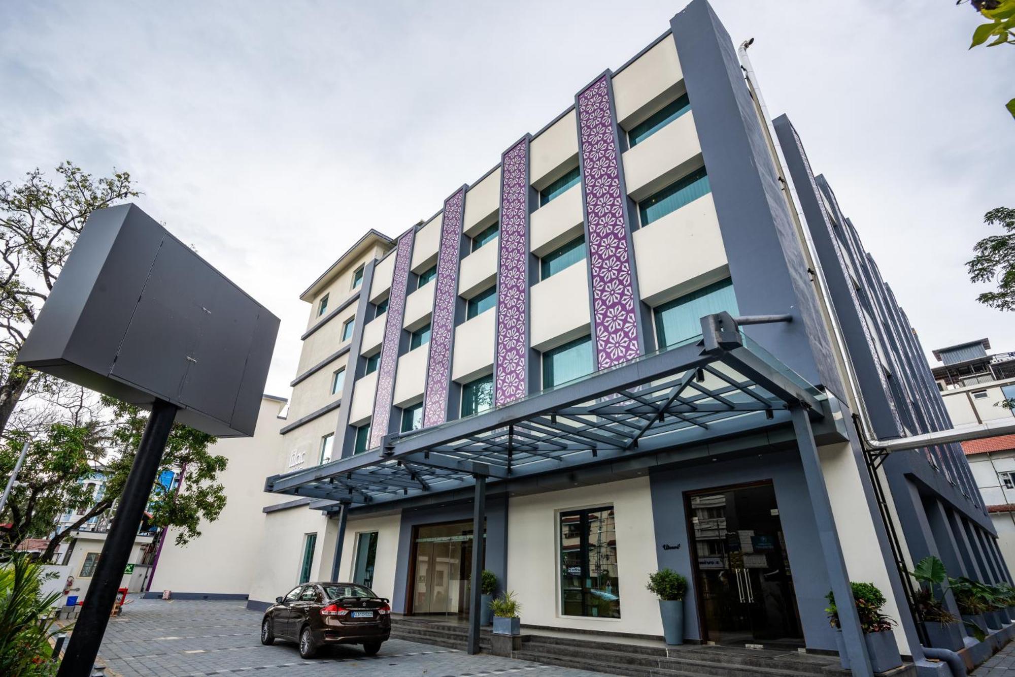 Lilac Hotel Guruvāyūr Esterno foto